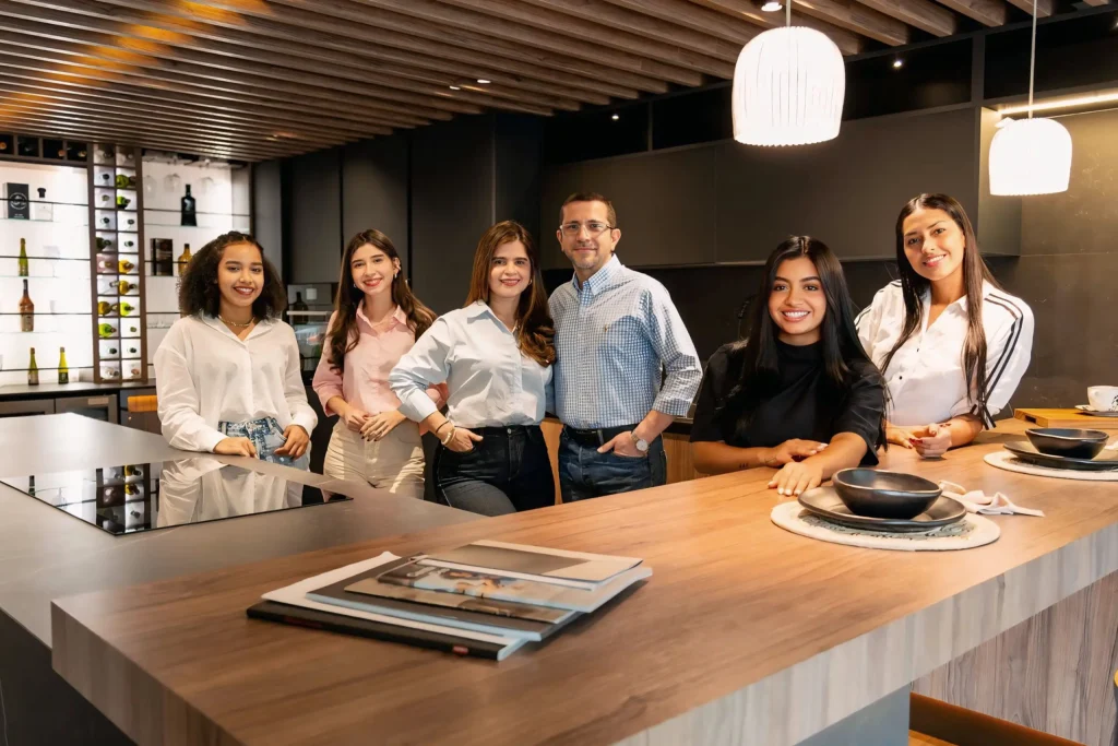 FOTO-EQUIPO-DC-scaled- (1) DC - Equipo